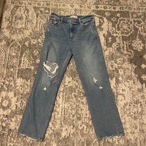 Distressed 90s Straight Ultra High Rise jeans from A & F